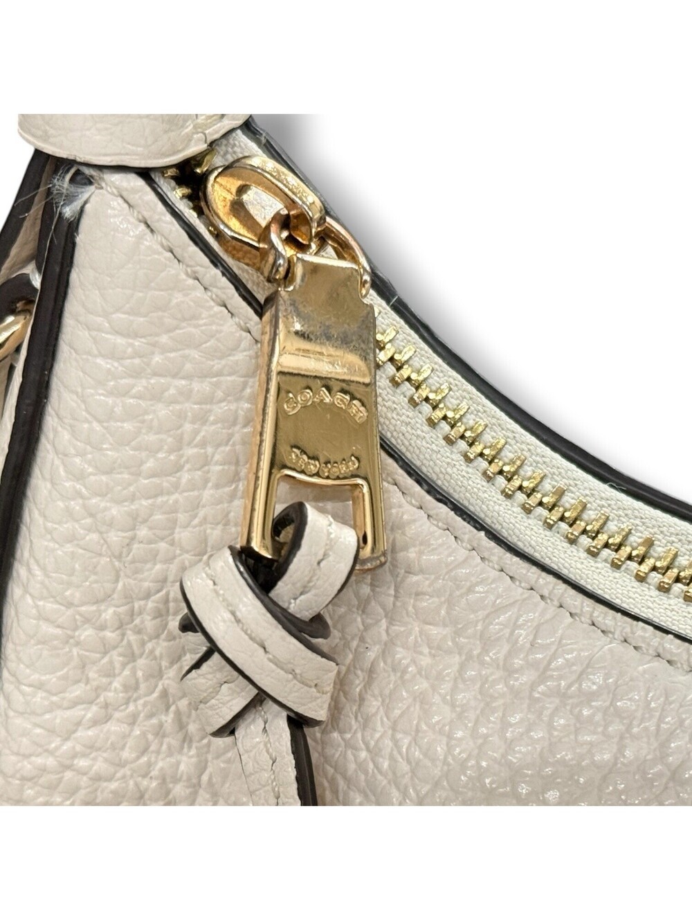 Coach Kleo Hobo C6807 Ivory Pebbled Leather Shoulder Bag Gold Hardware Hangtag - Picture 8 of 12